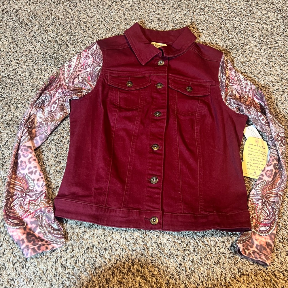 One World Womens Burgundy Denim Jacket Paisley‎ Print Lighweight Sleeve Size S
